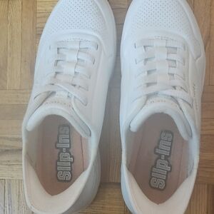 Skechers White Slip-In Women's Sneakers